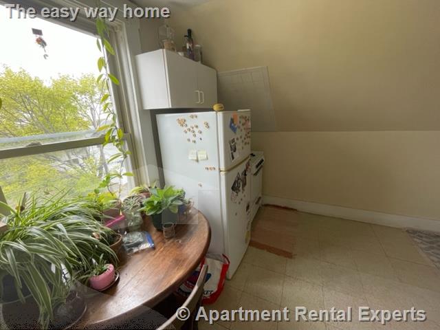 2 Sanger St, Magoun Square