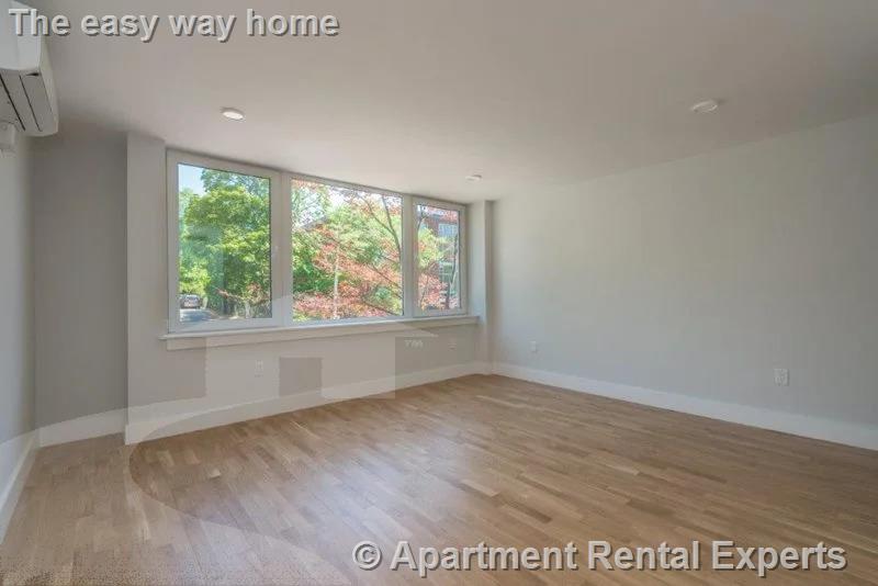 334 Harvard St, Harvard Square