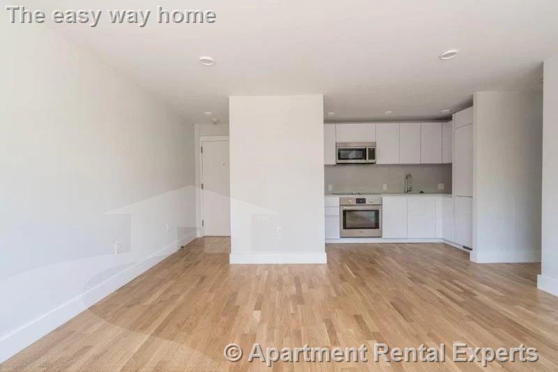 334 Harvard St, Harvard Square