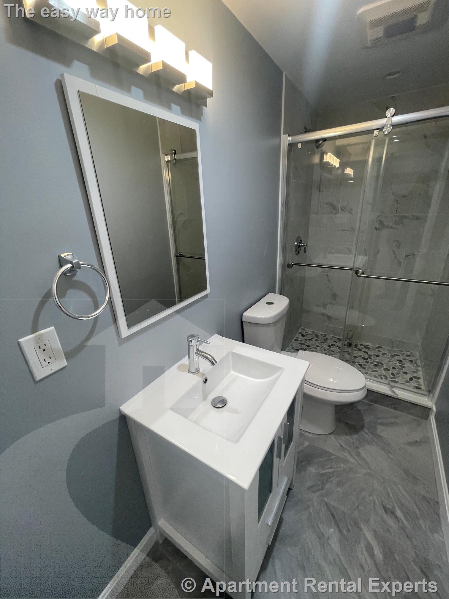 1 Theriault Ct, North Cambridge