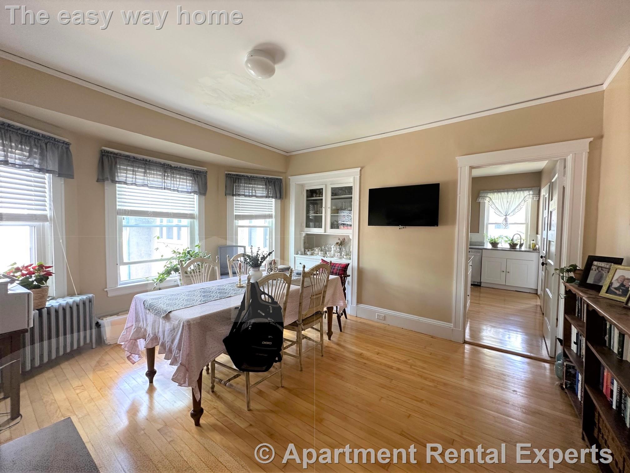 95 Lexington Ave, West Cambridge