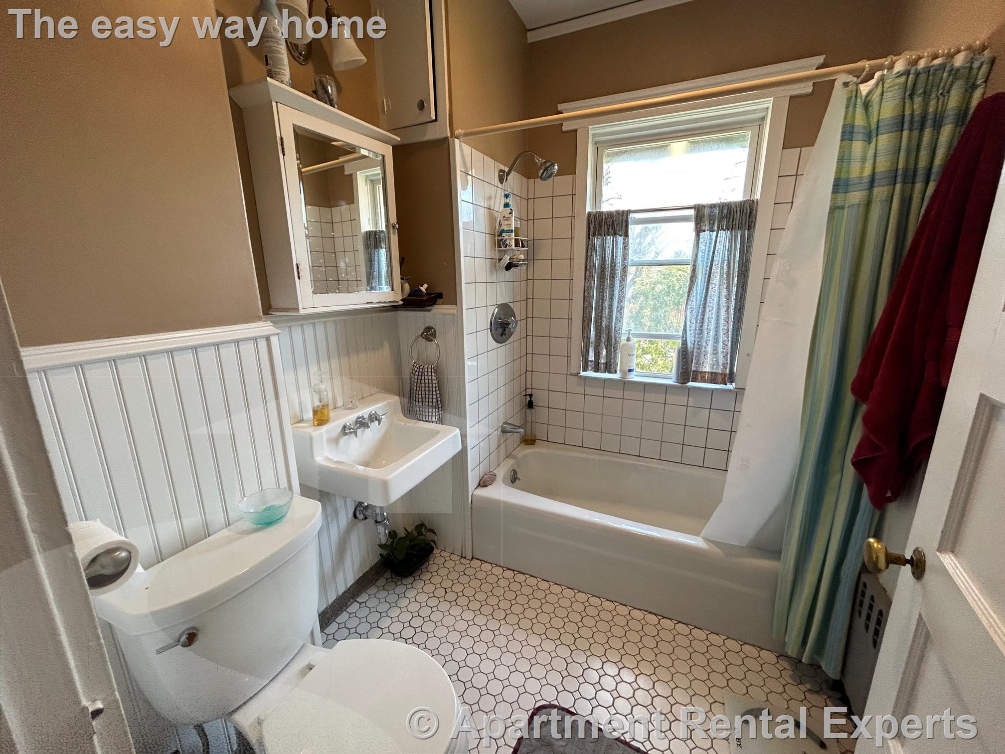 95 Lexington Ave, West Cambridge