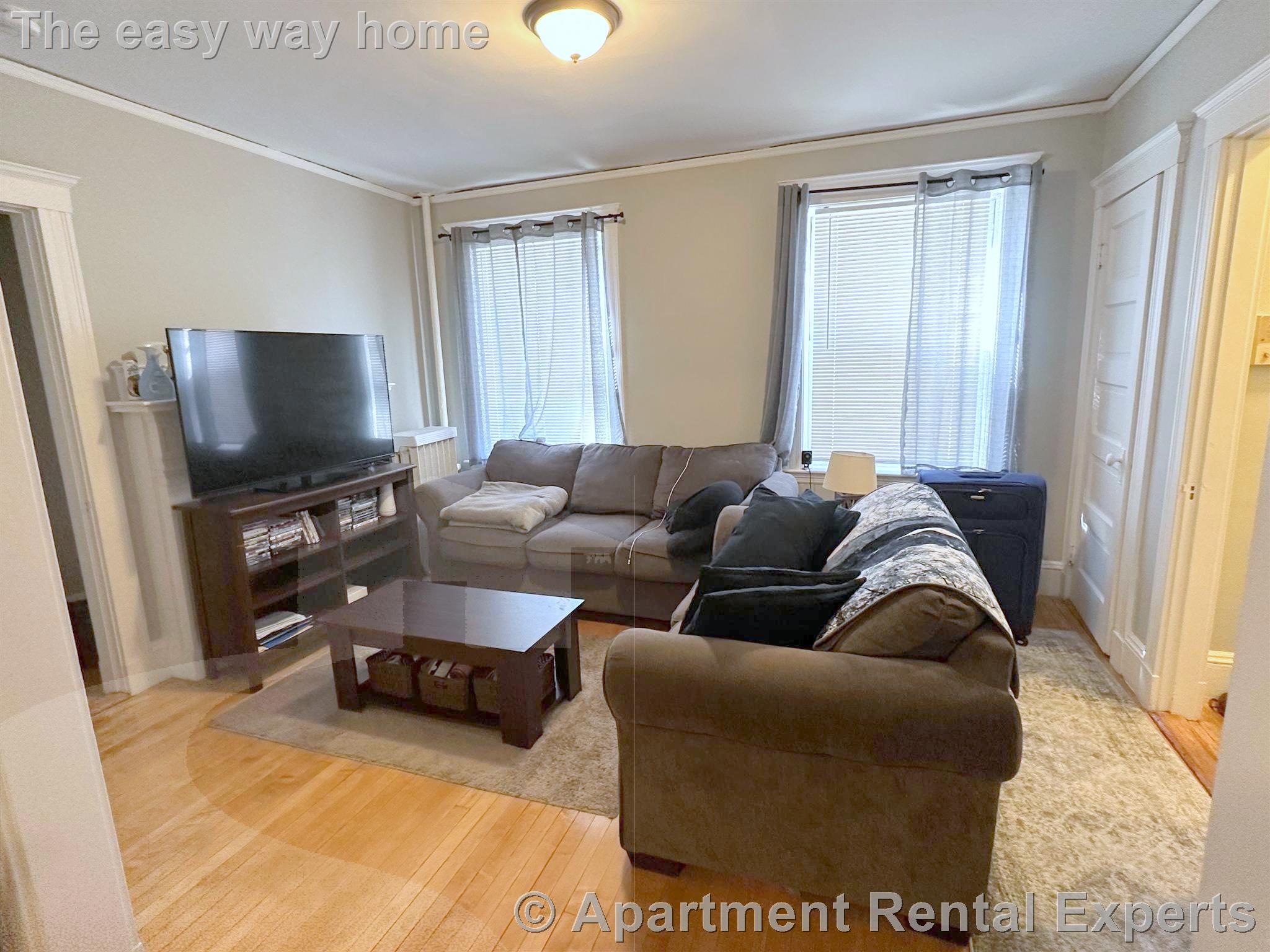 269 Huron Ave, Huron Village