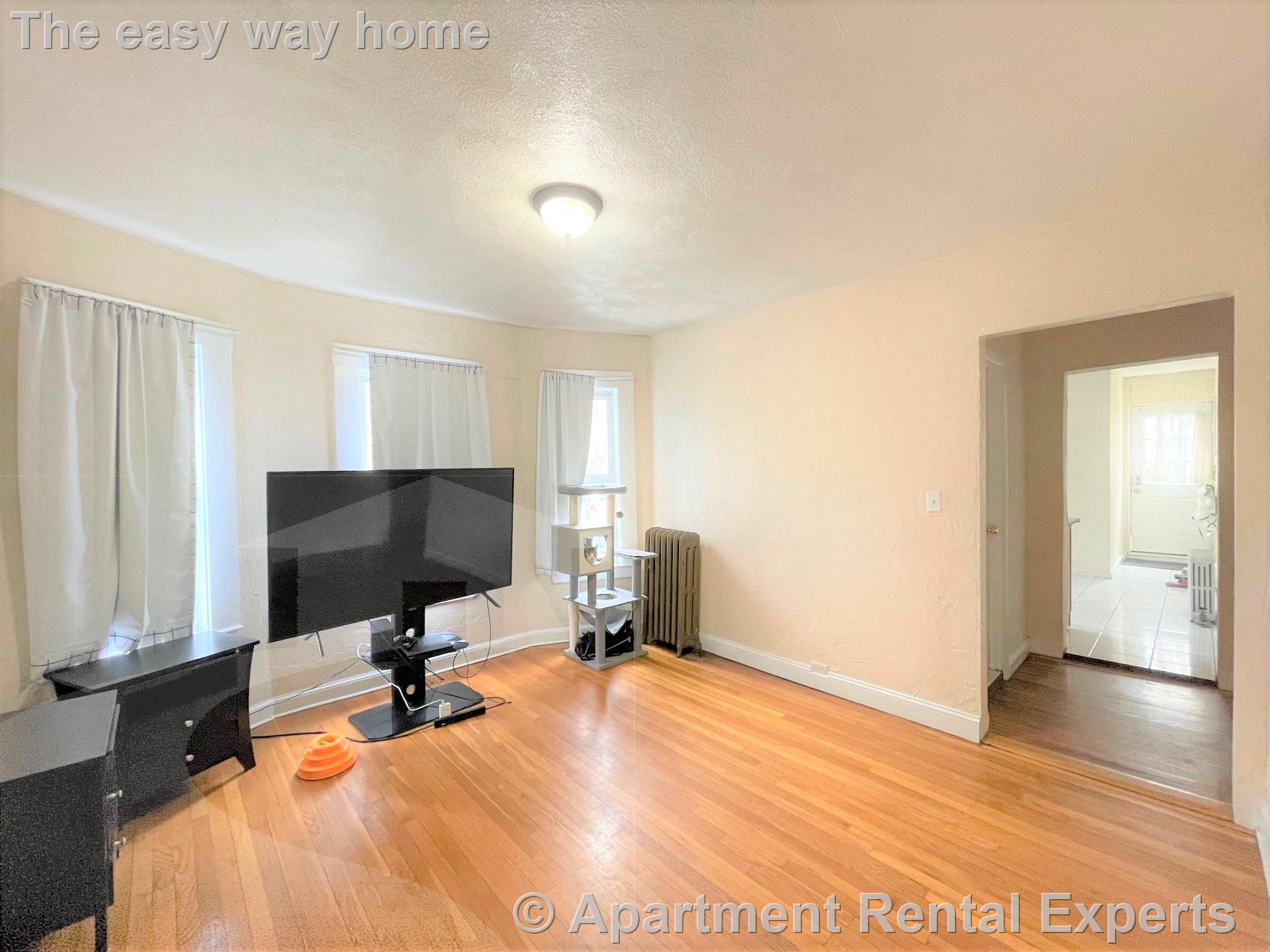 227 Boston Ave, Tufts