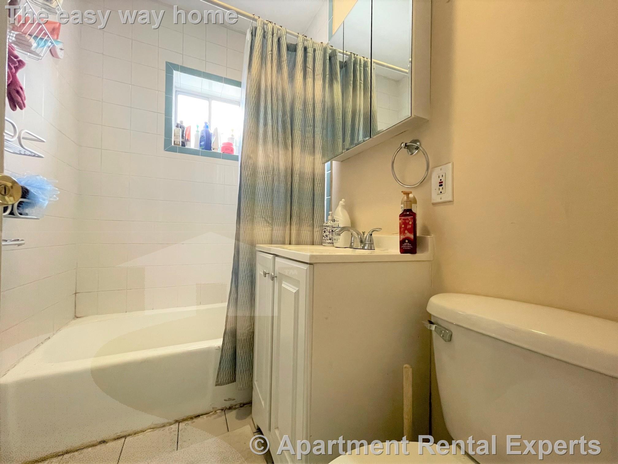 227 Boston Ave, Tufts