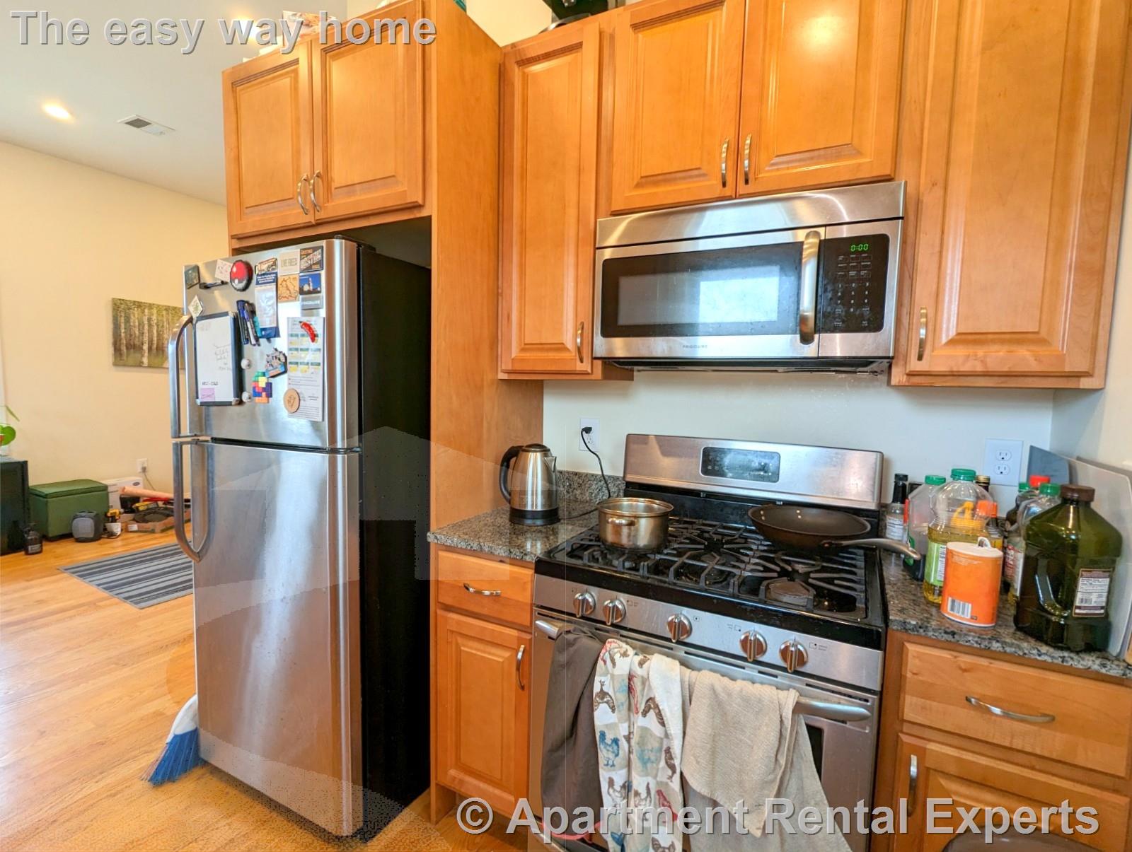 142 Holland St, Davis Square