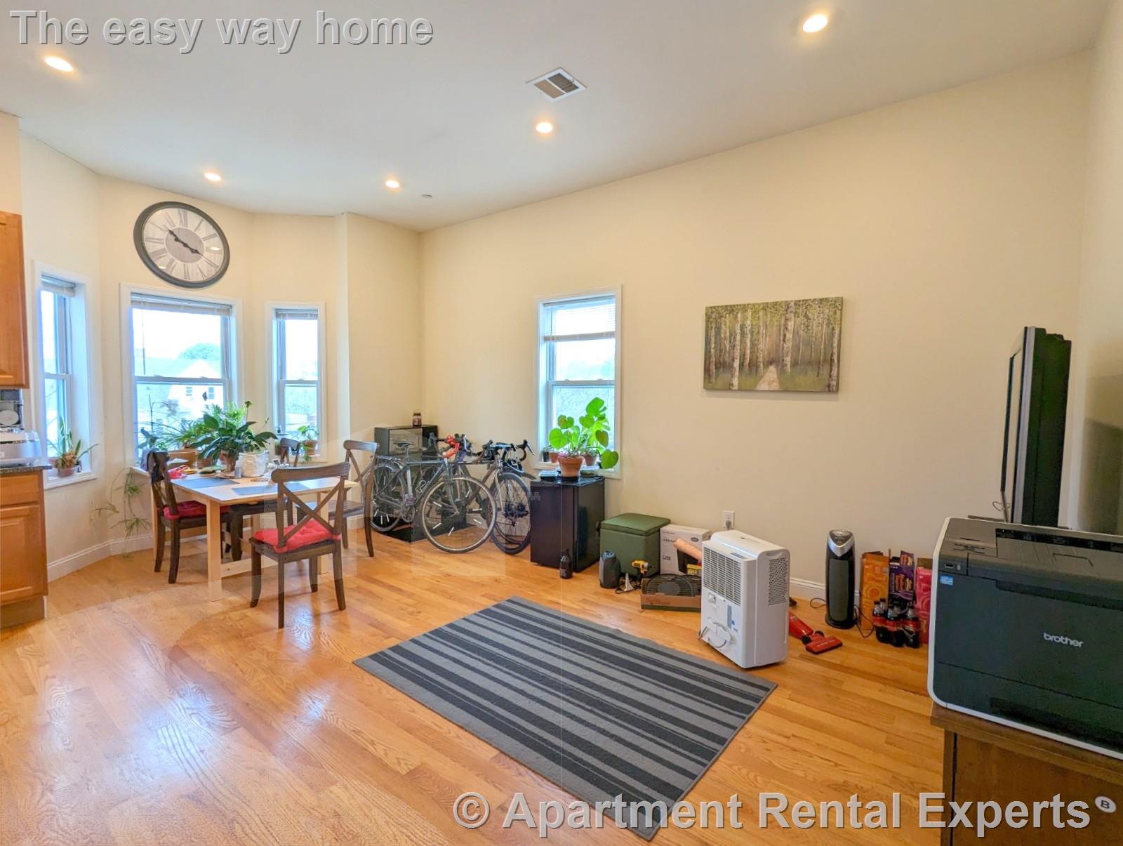 142 Holland St, Davis Square