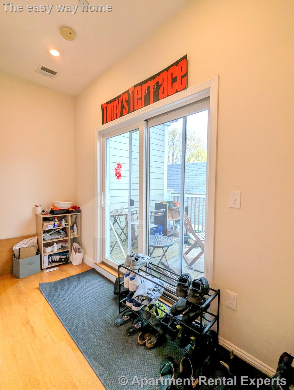 142 Holland St, Davis Square