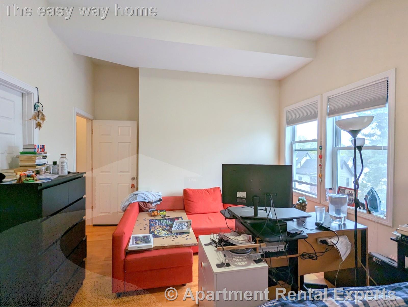 142 Holland St, Davis Square