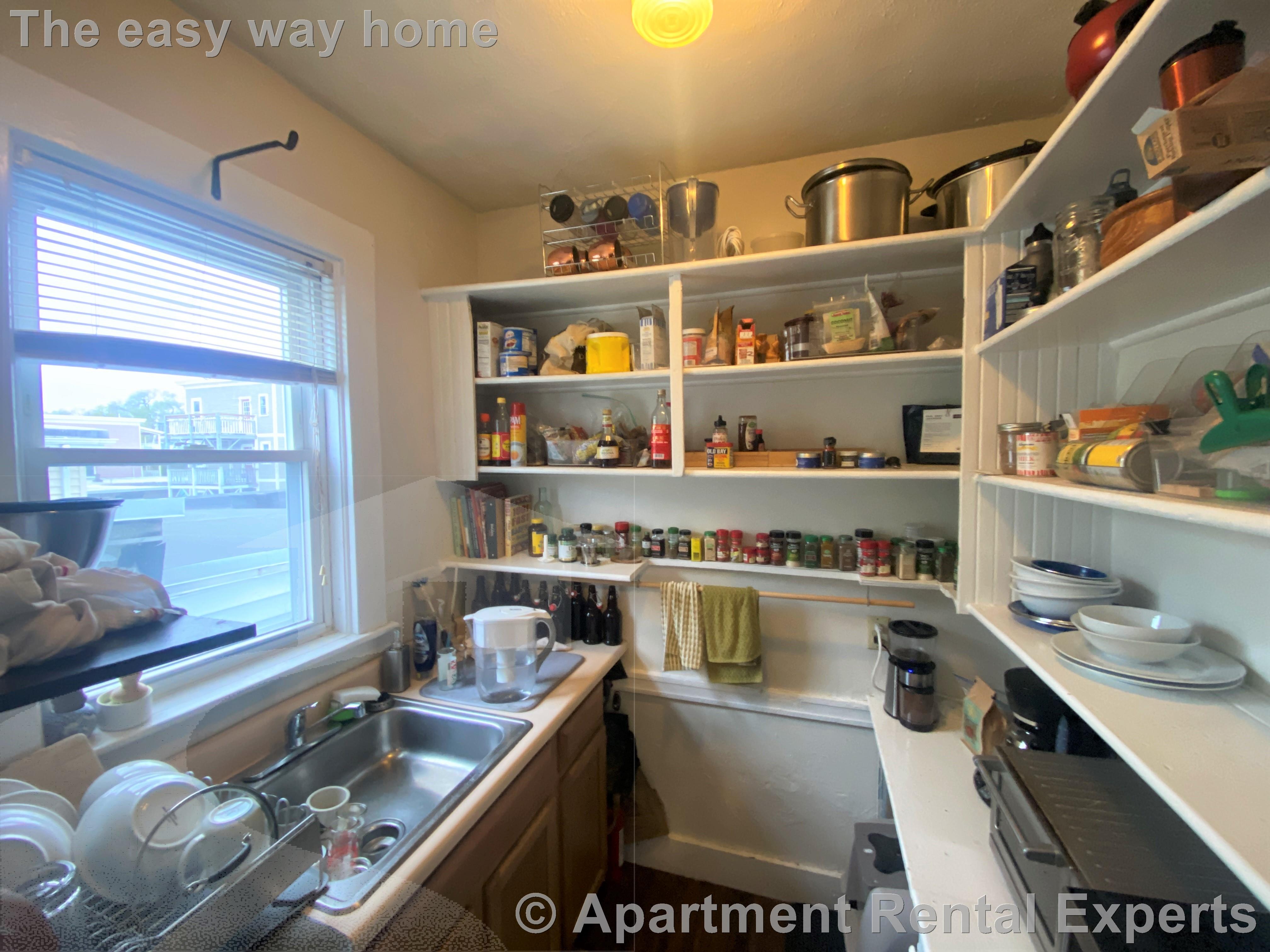 3-5 Newbury St, Teele Square