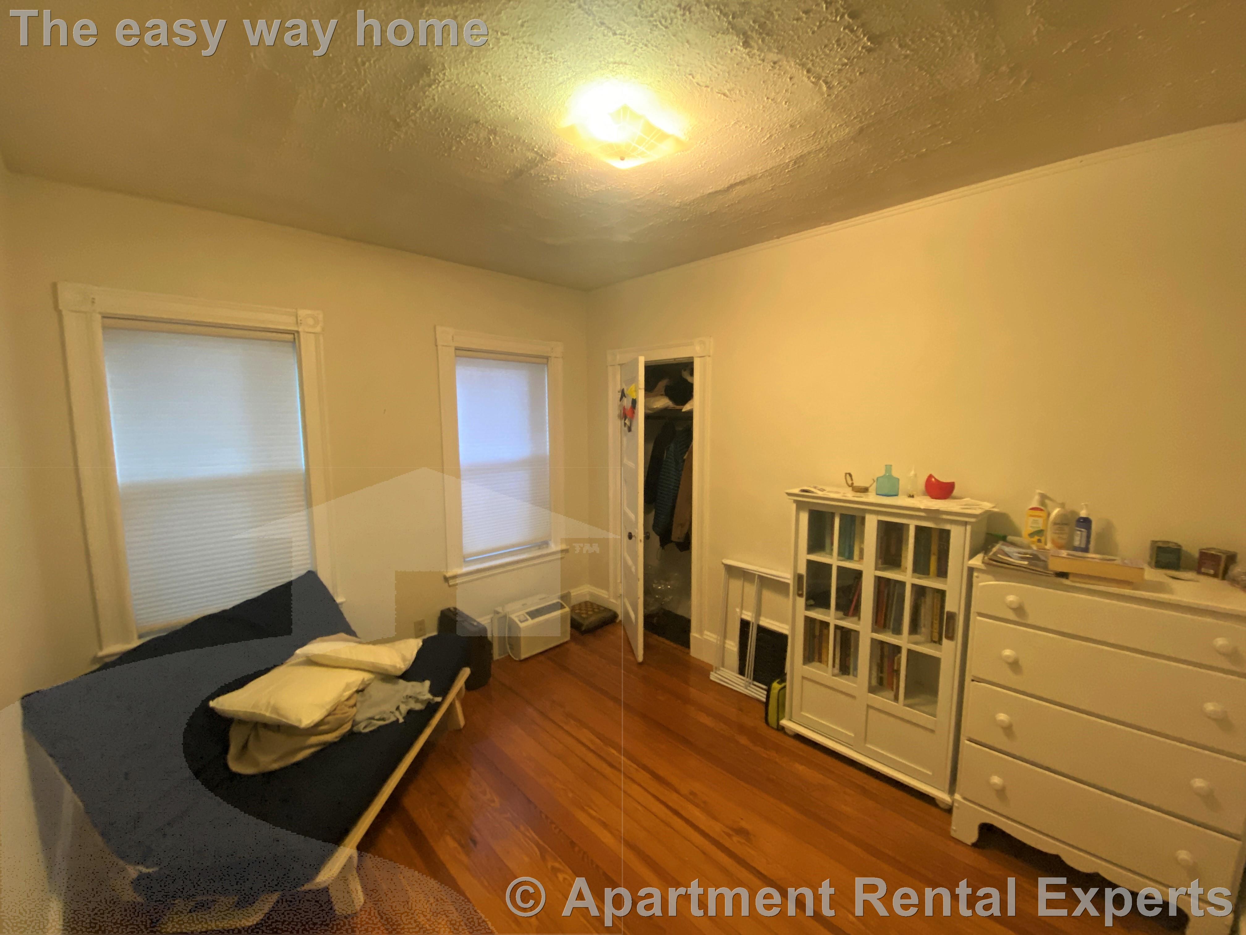 3-5 Newbury St, Teele Square