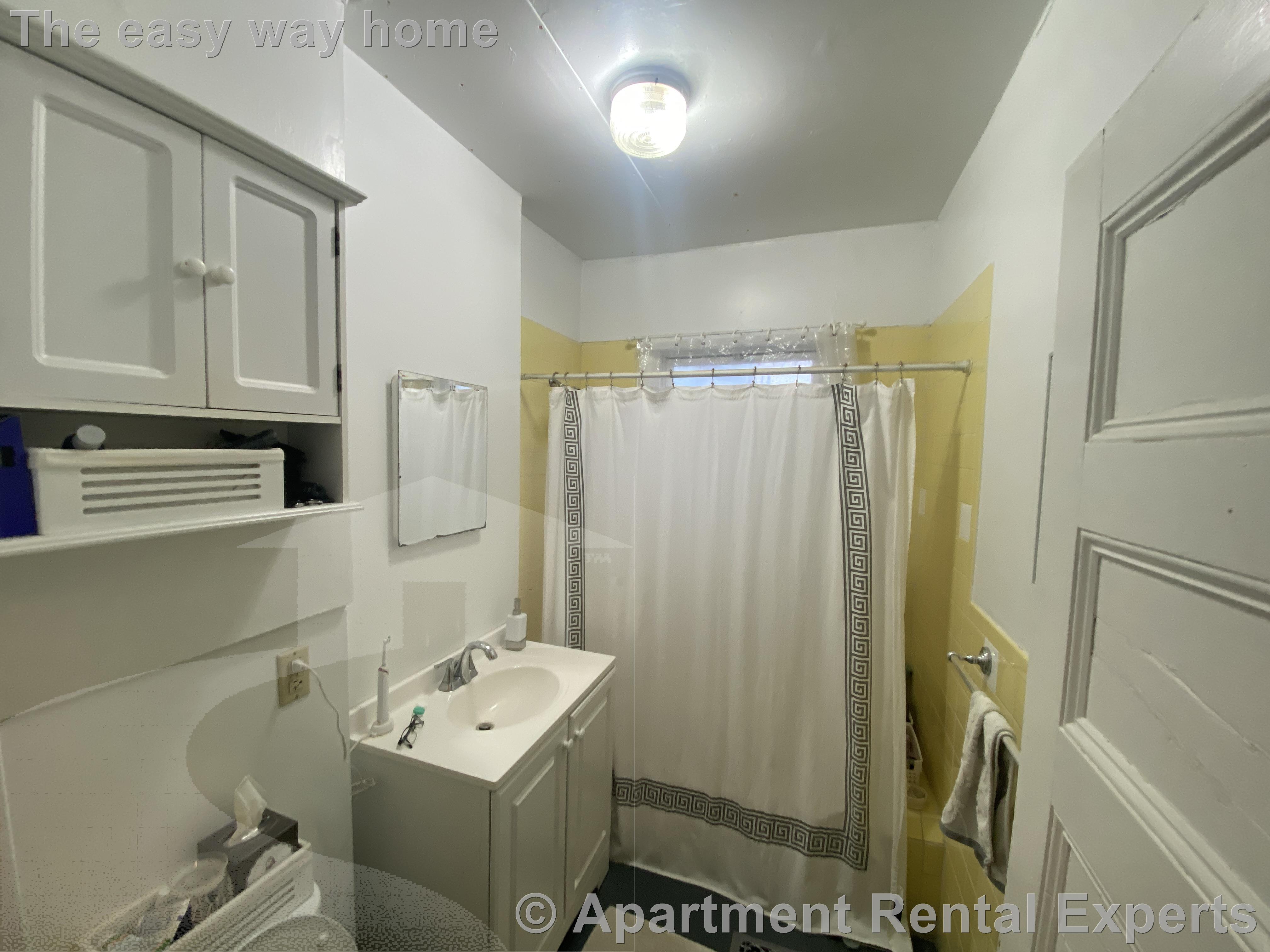 3-5 Newbury St, Teele Square