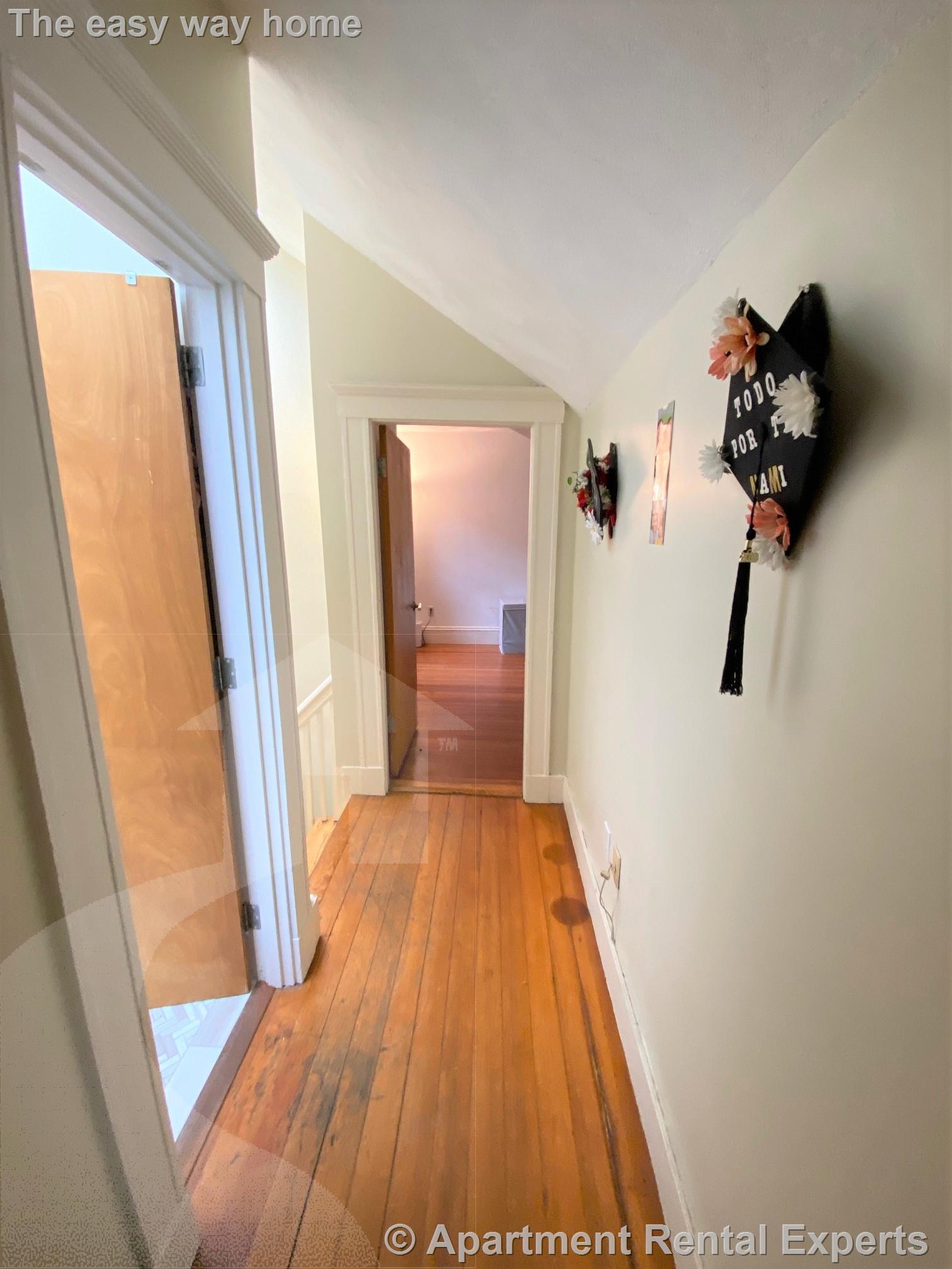 9 Everett St, Harvard Square