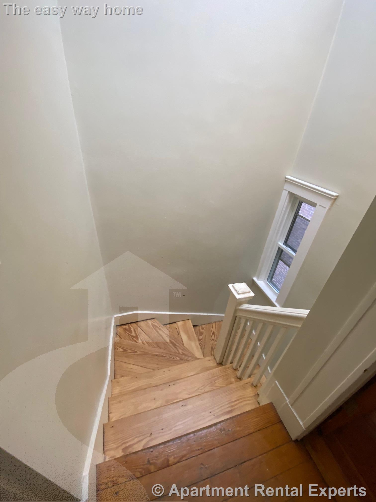 9 Everett St, Harvard Square