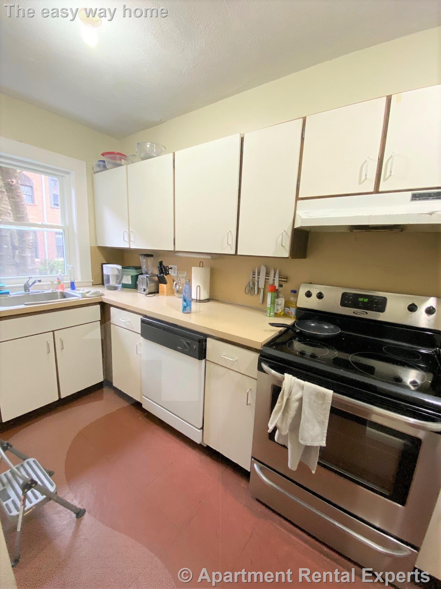 9 Everett St, Harvard Square