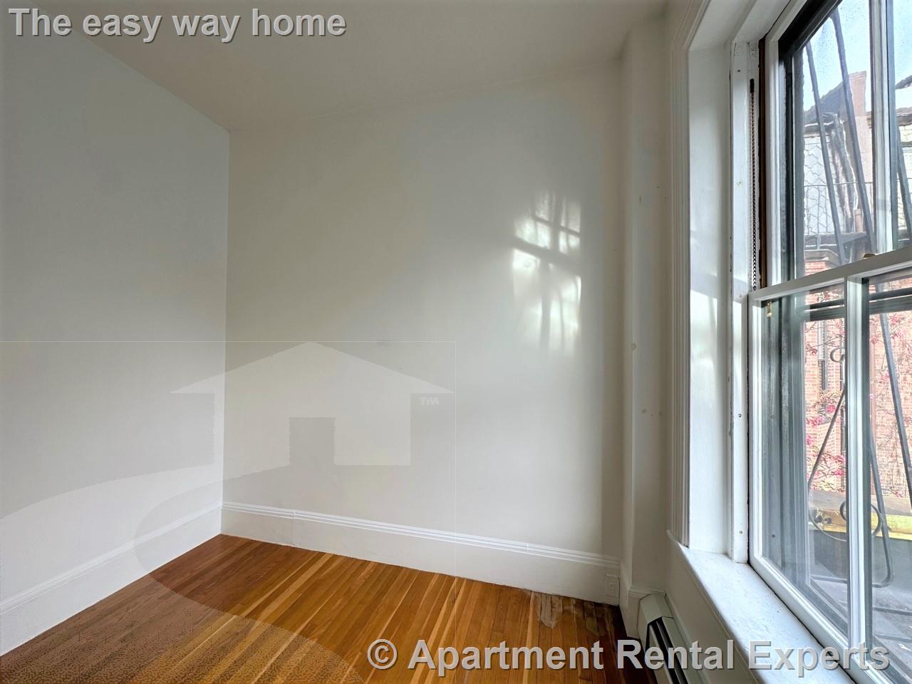 370 Marlborough St, Back Bay