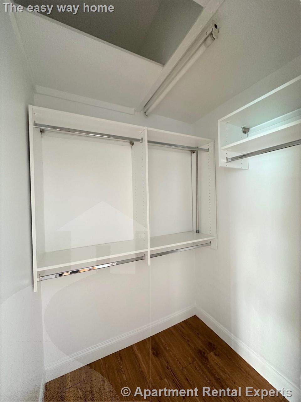 370 Marlborough St, Back Bay