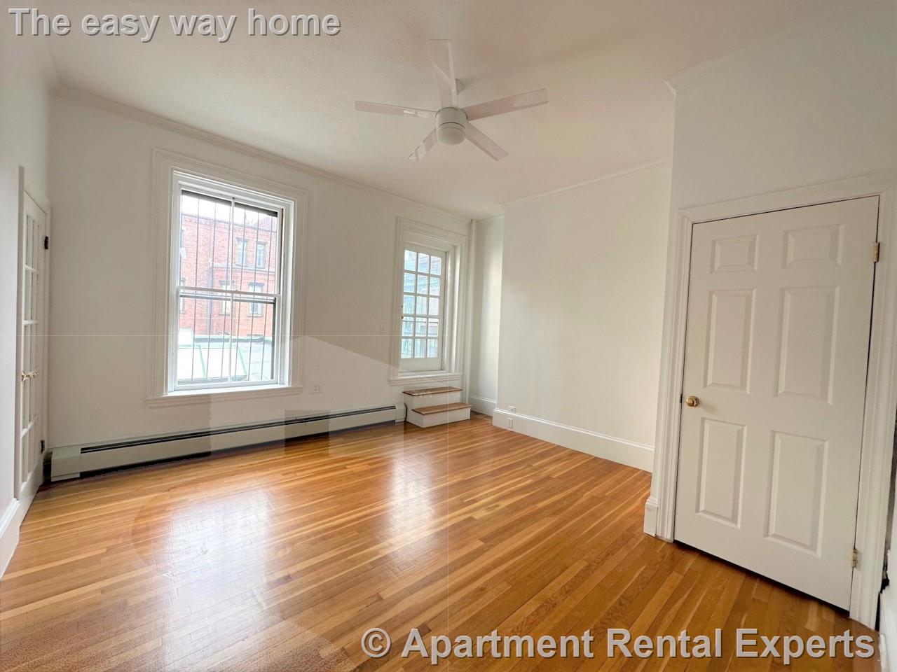 370 Marlborough St, Back Bay