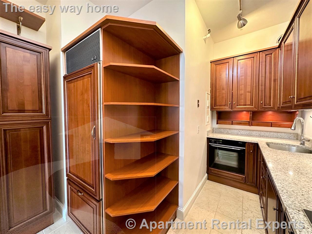 370 Marlborough St, Back Bay