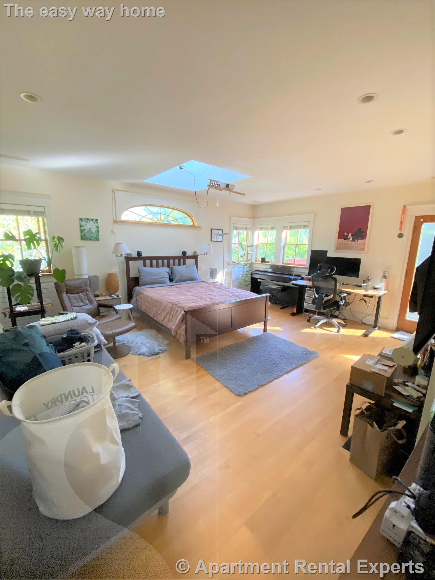 34.5 Lee St, Central Square