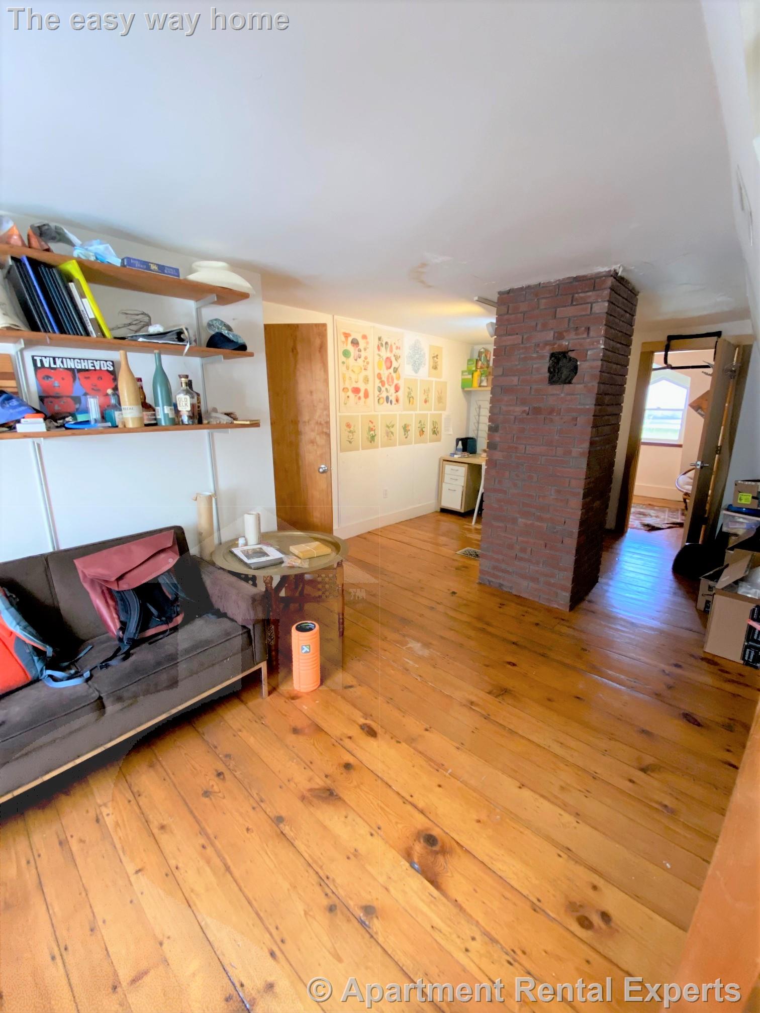 34.5 Lee St, Central Square