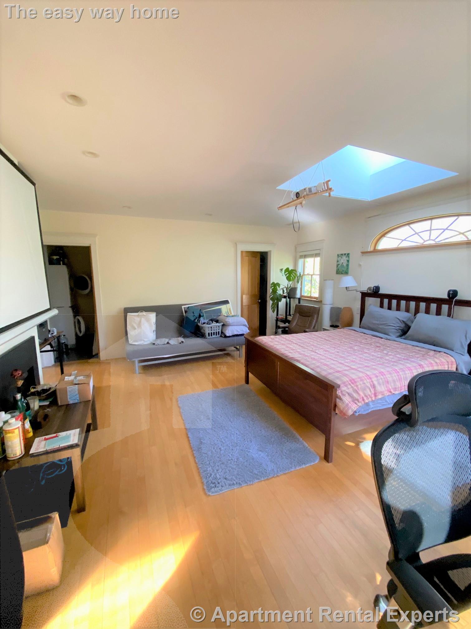 34.5 Lee St, Central Square