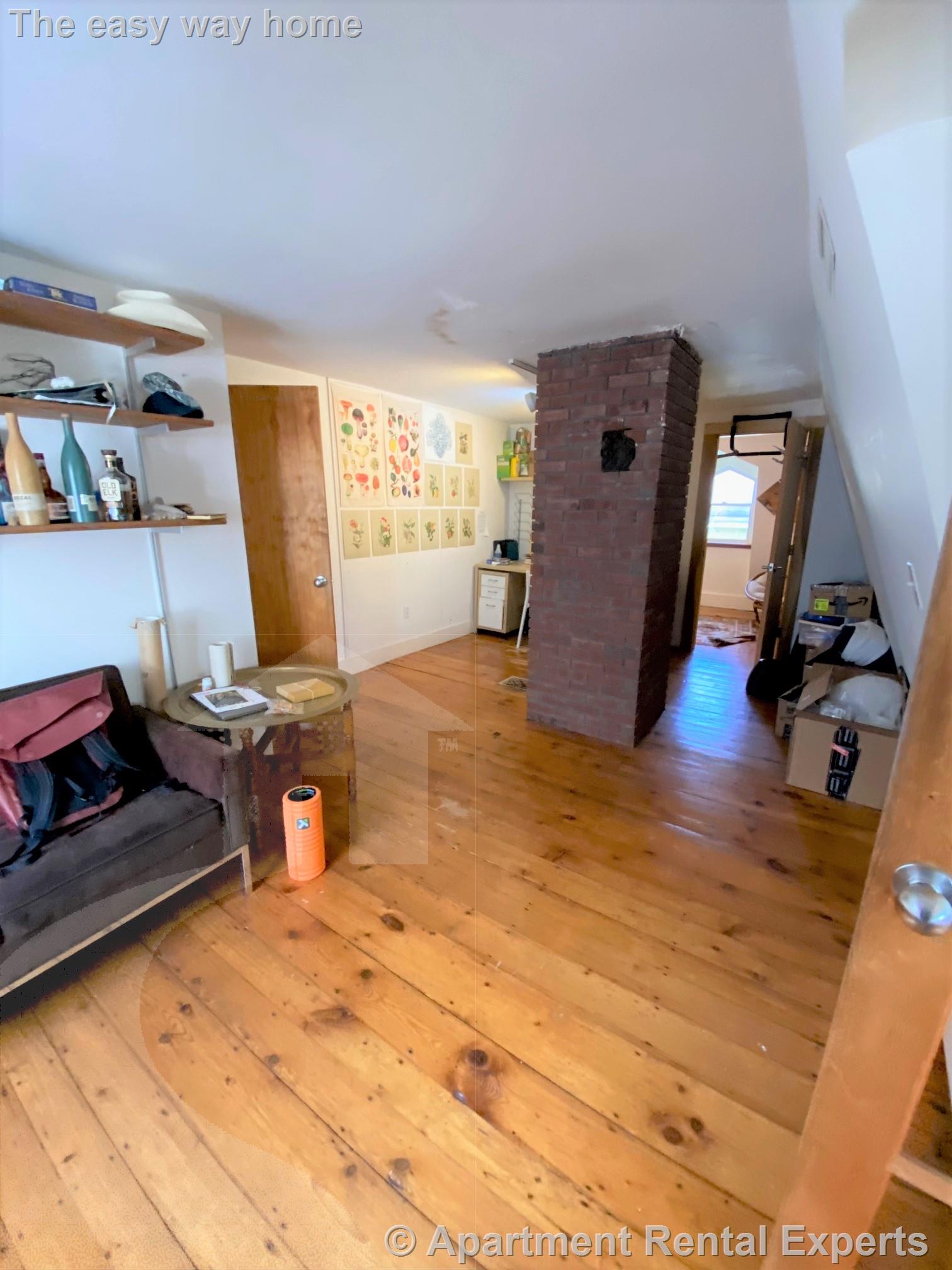 34.5 Lee St, Central Square