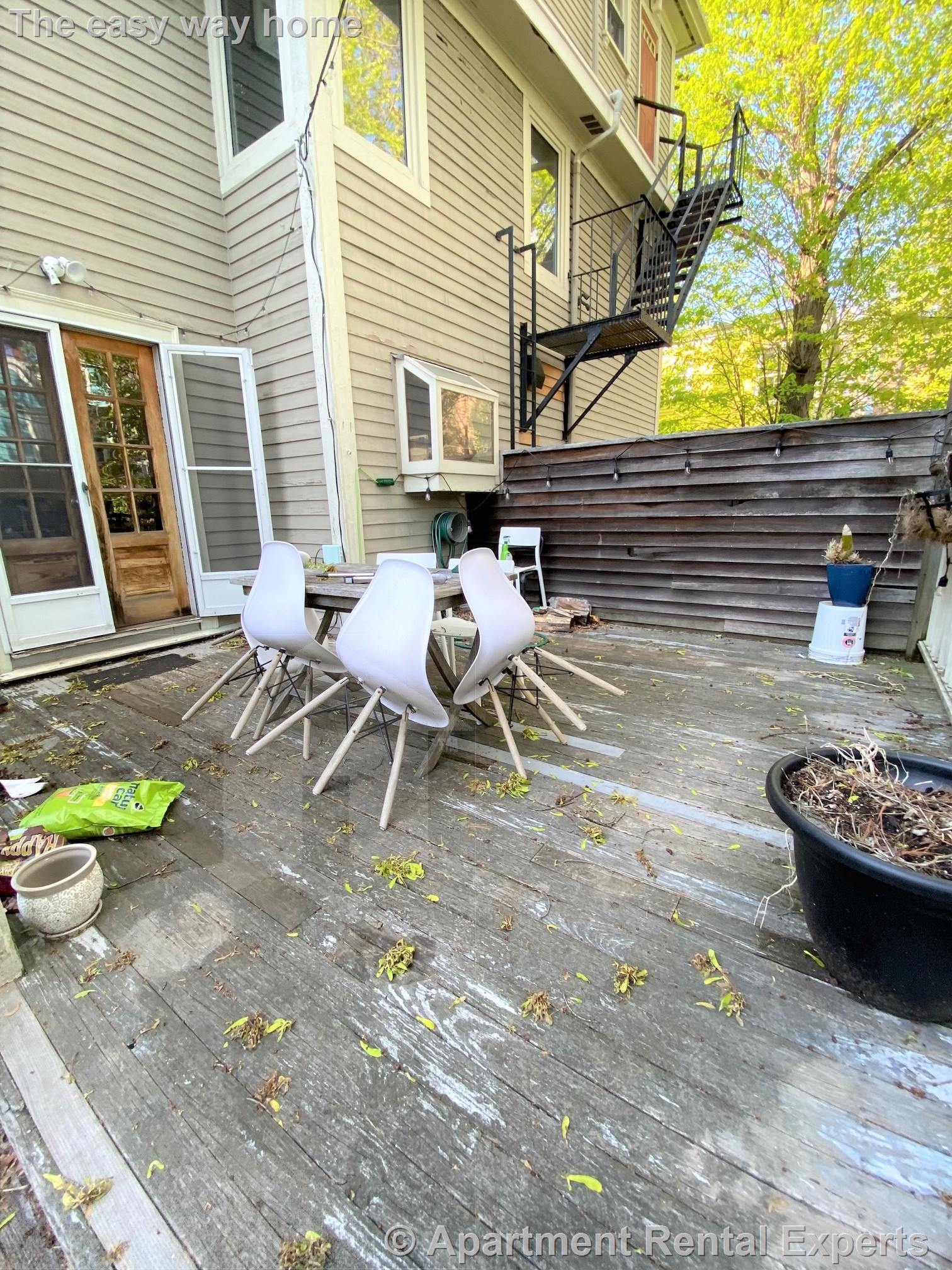 34.5 Lee St, Central Square