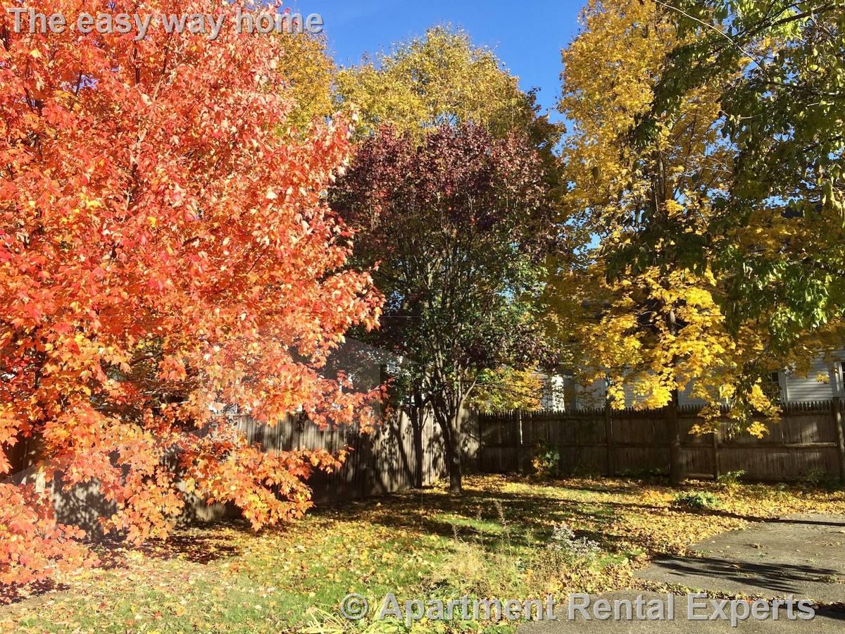 18 Maple Ave, West Medford