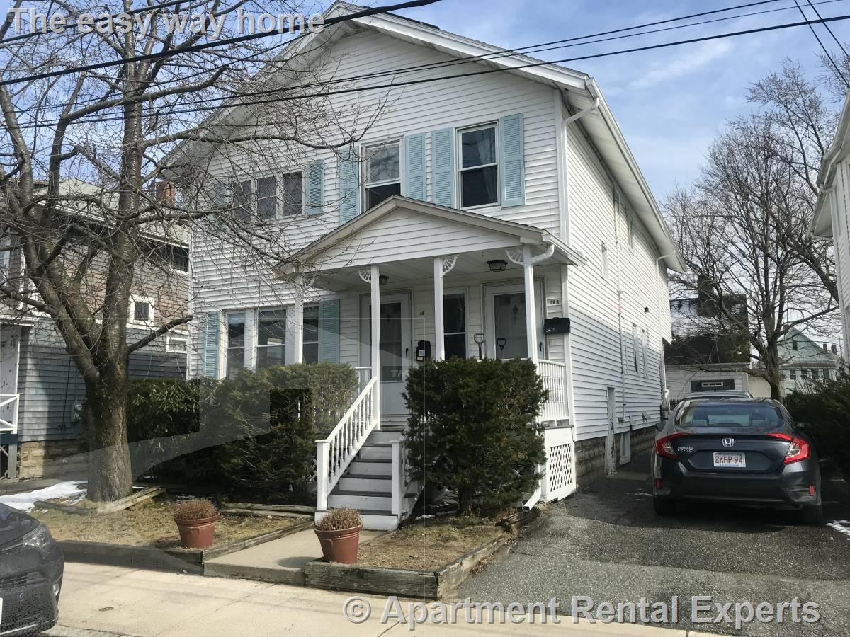 18 Maple Ave, West Medford