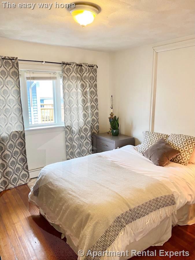 18 Maple Ave, West Medford