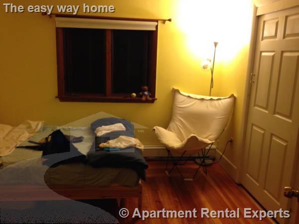 18 Maple Ave, West Medford