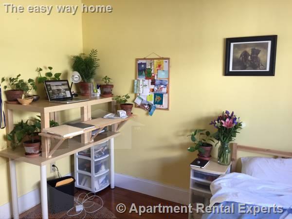 18 Maple Ave, West Medford