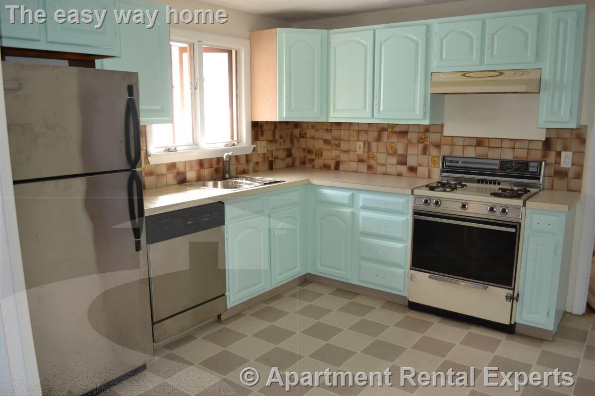 18 Maple Ave, West Medford