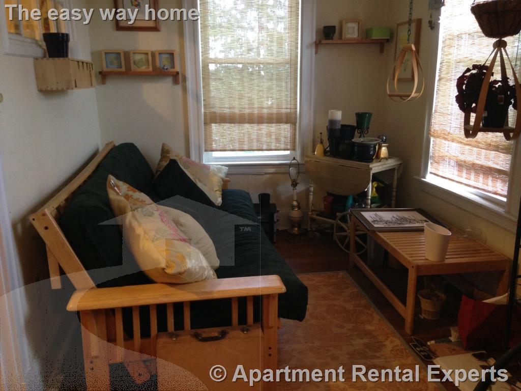 138 Sycamore St, Winter Hill