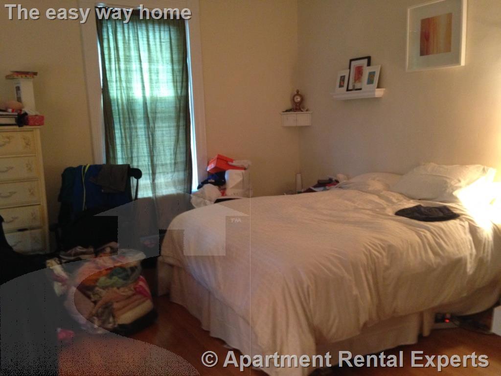 138 Sycamore St, Winter Hill