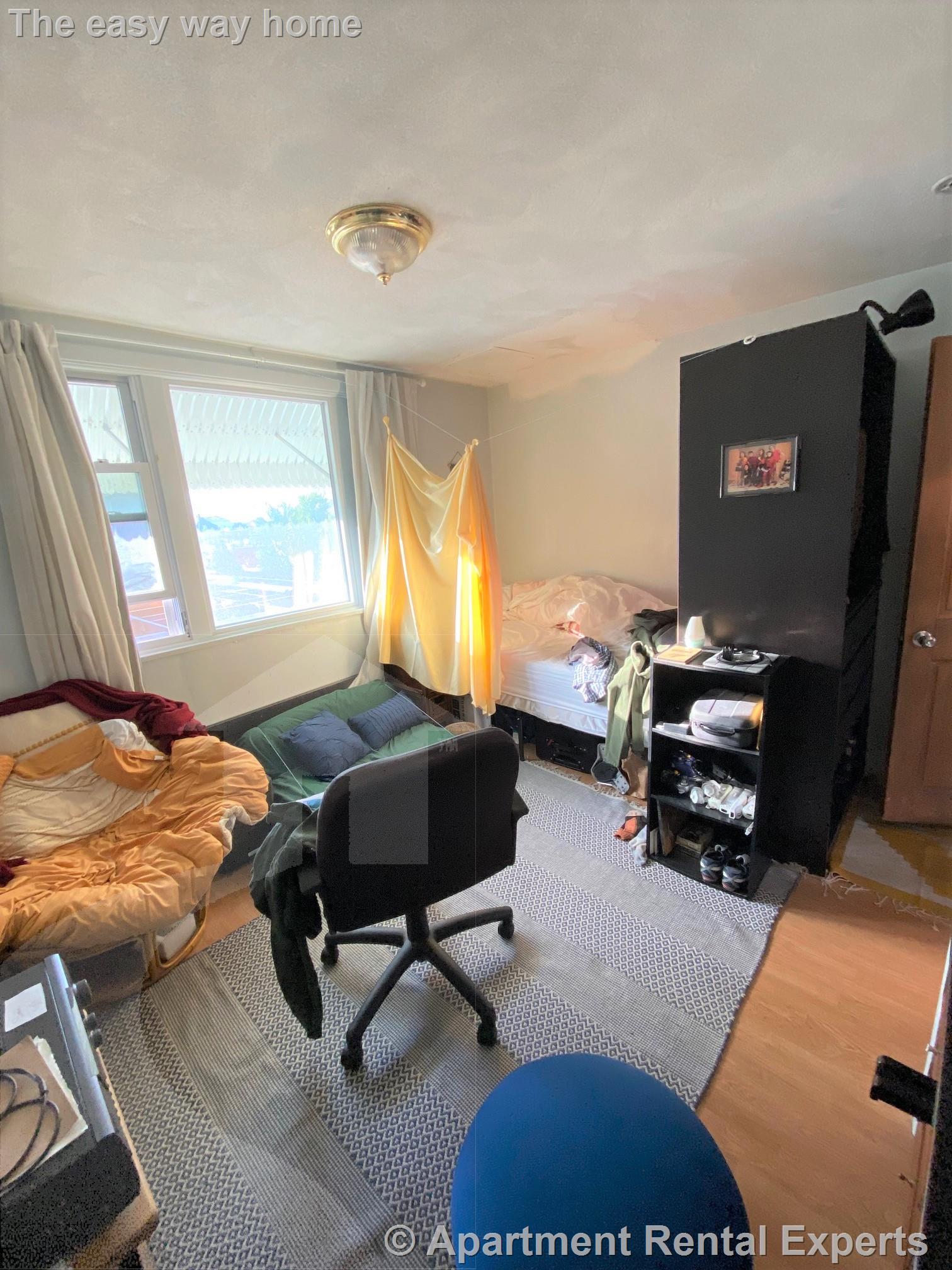 148 Broadway, East Somerville