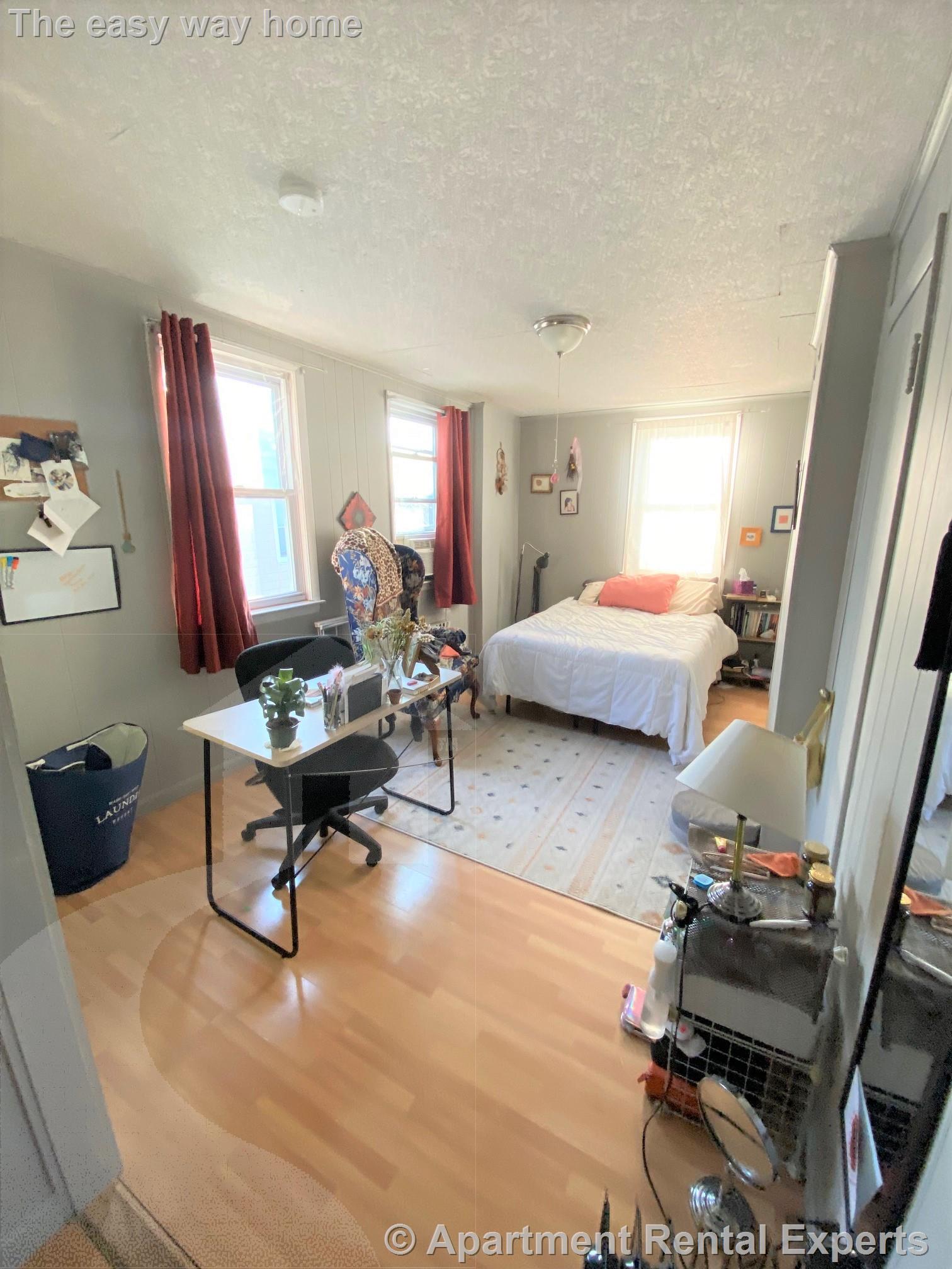 148 Broadway, East Somerville