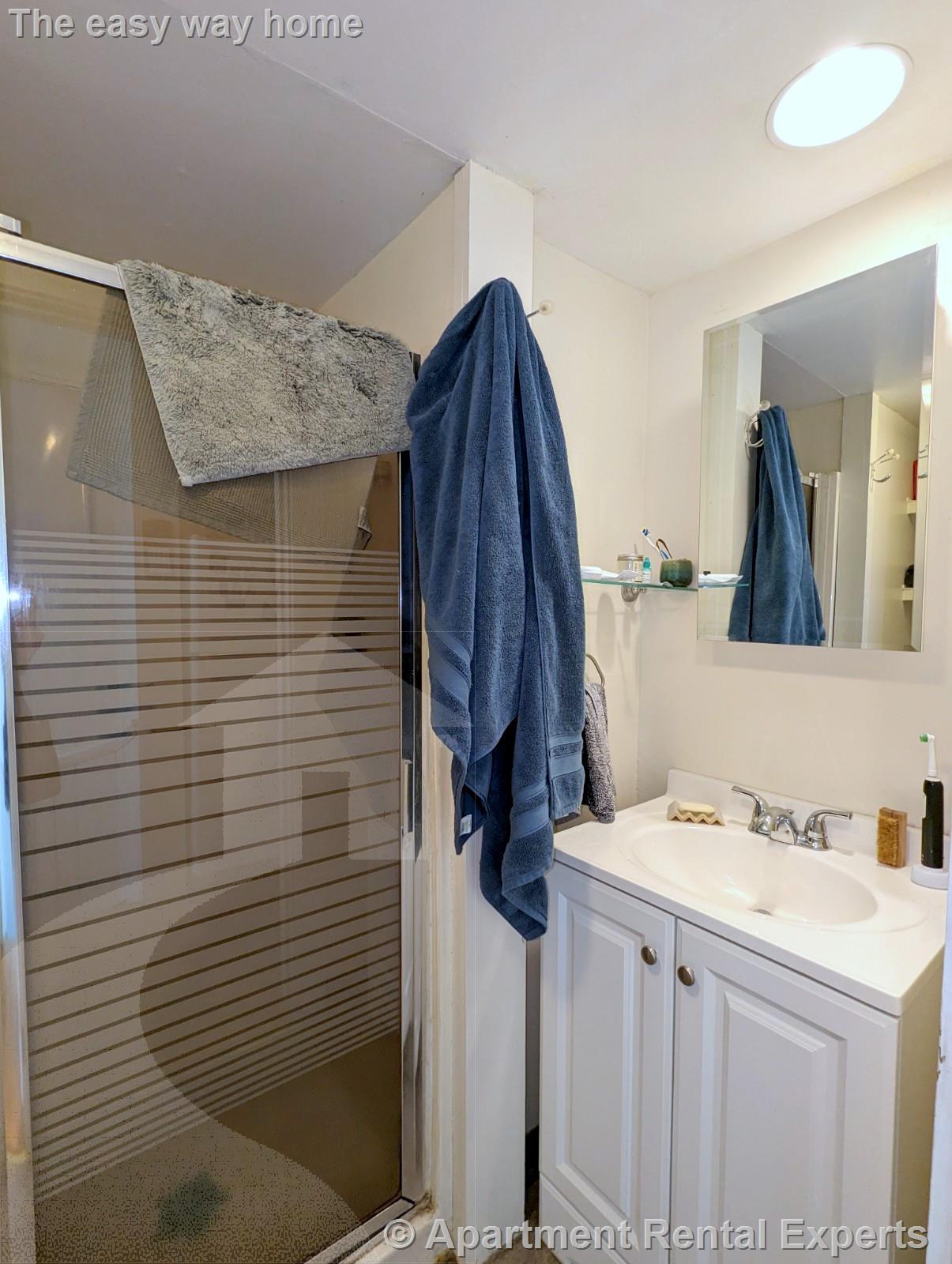 8 Evergreen Sq, Porter Square