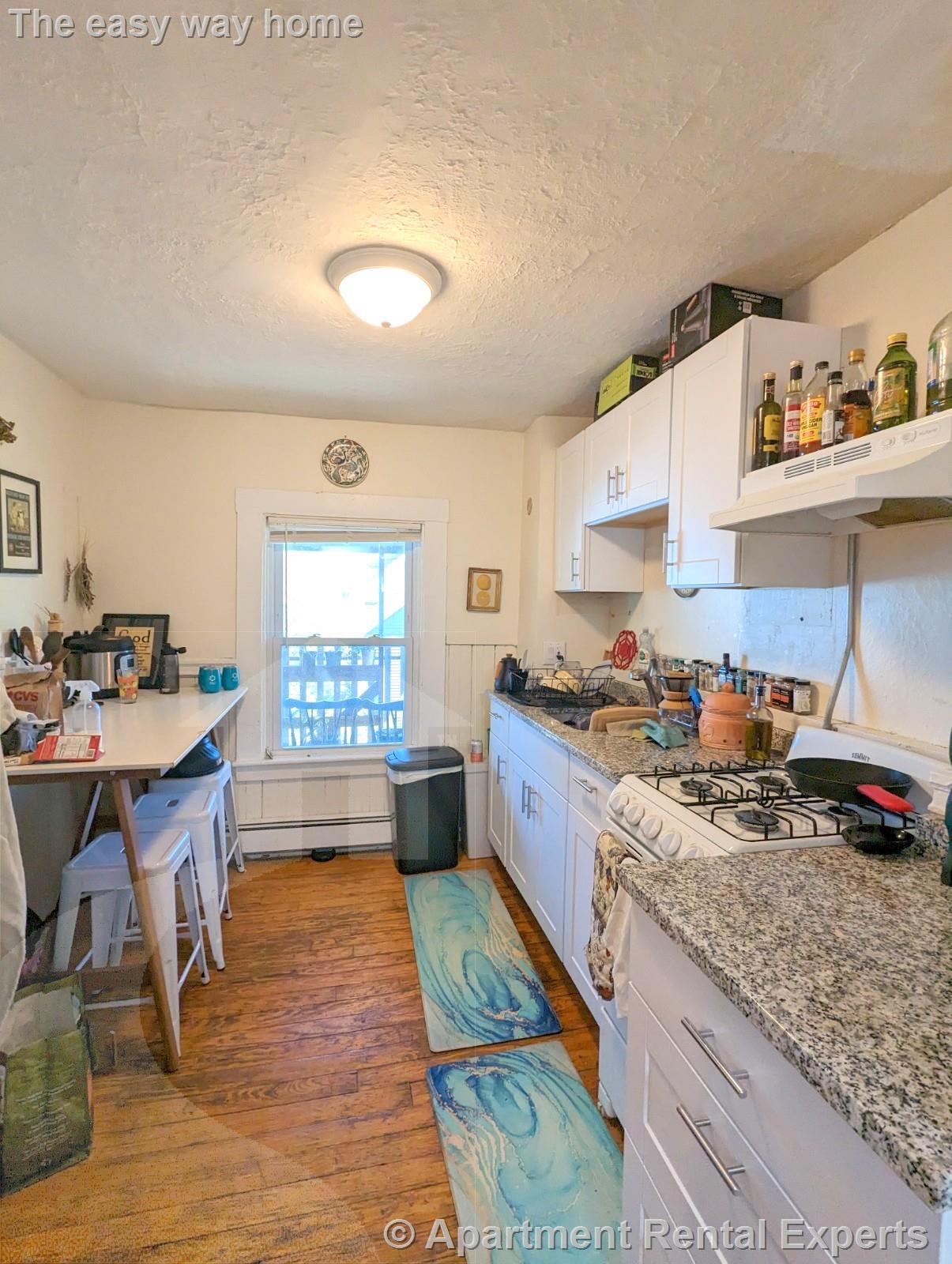 8 Evergreen Sq, Porter Square