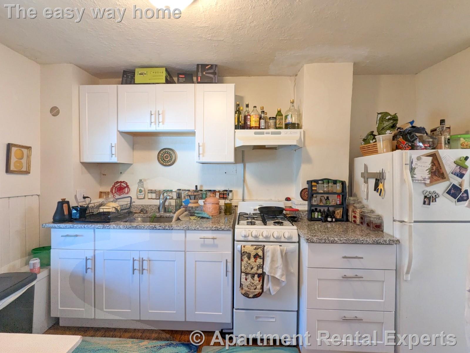 8 Evergreen Sq, Porter Square