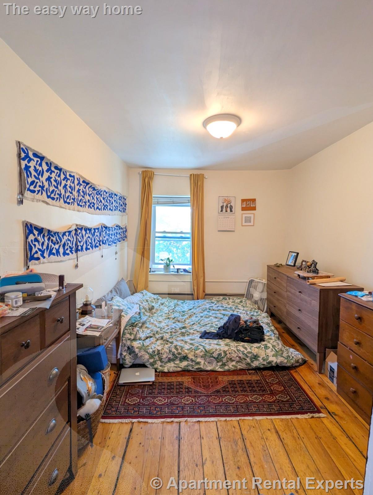 8 Evergreen Sq, Porter Square