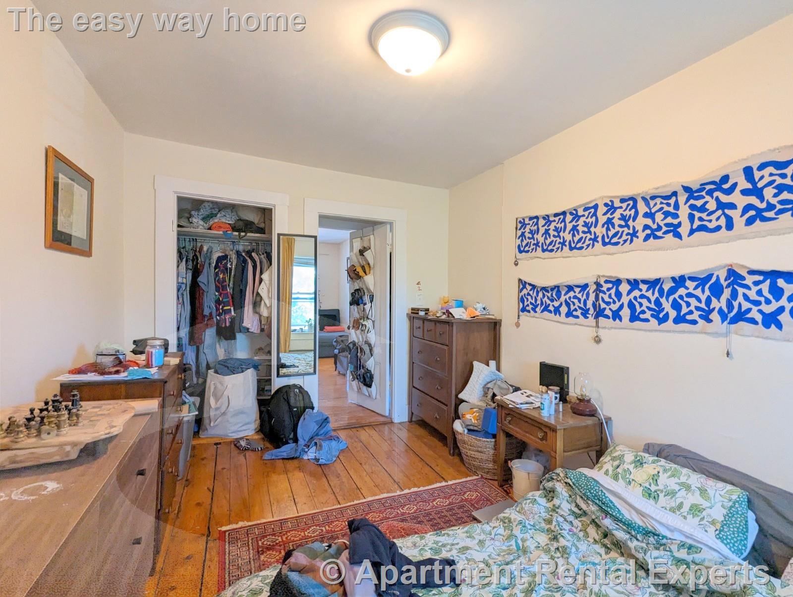 8 Evergreen Sq, Porter Square