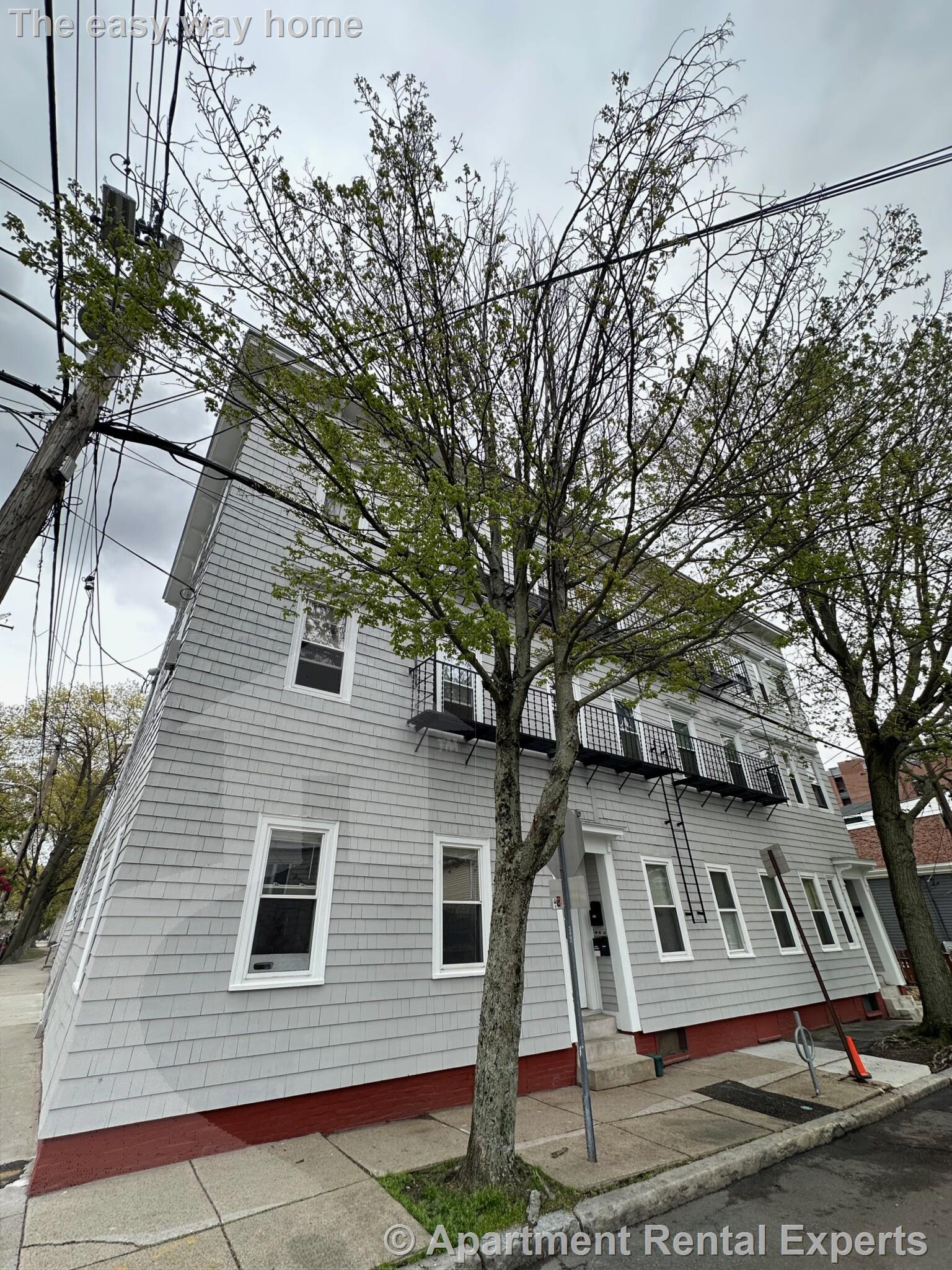 148 Fifth St, East Cambridge