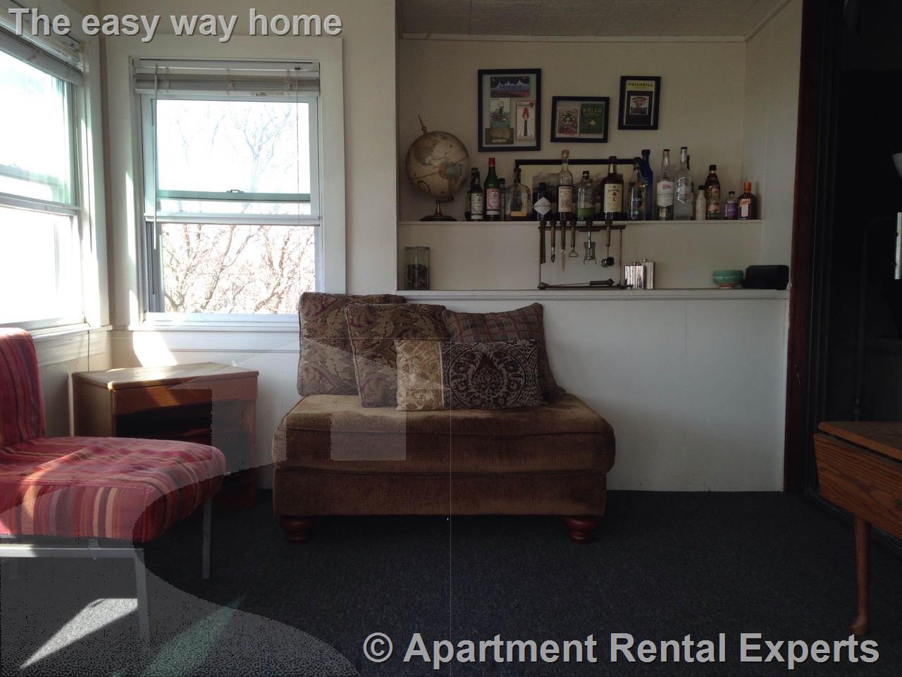 547 Broadway, Ball Square