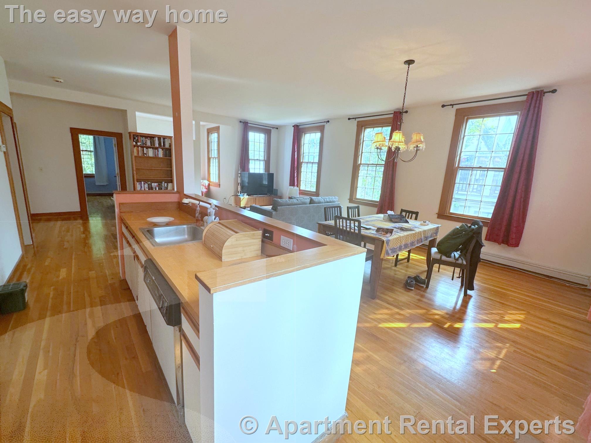 109 River St, Central Square