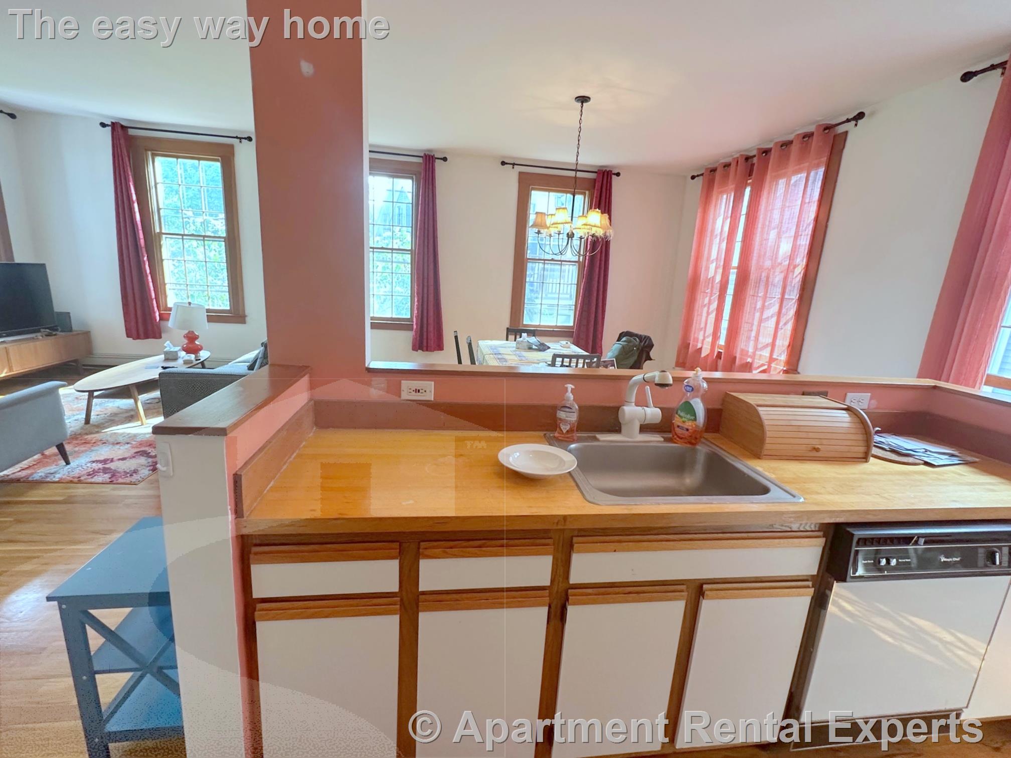 109 River St, Central Square