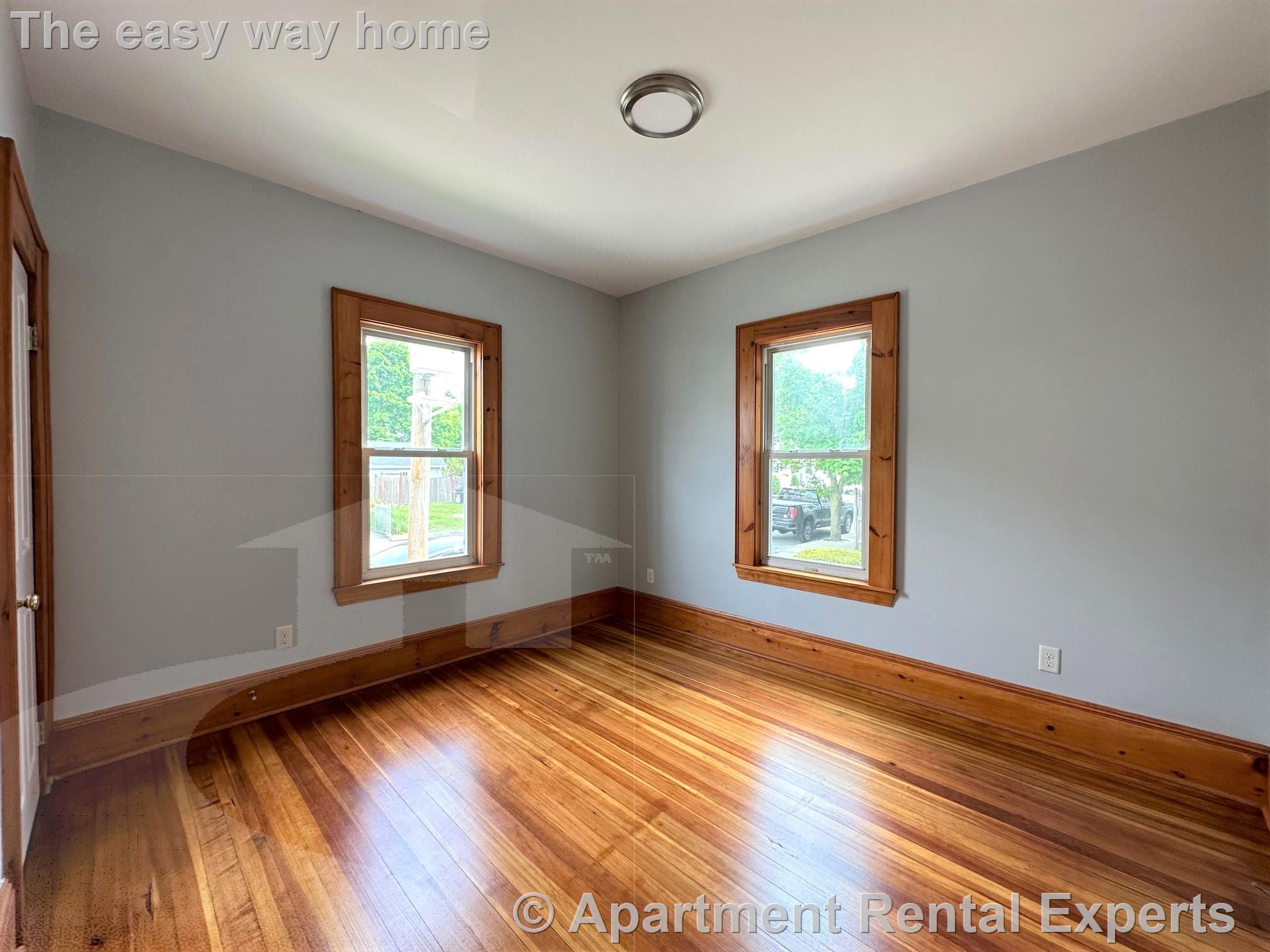 1 Lambert St, Medford Square