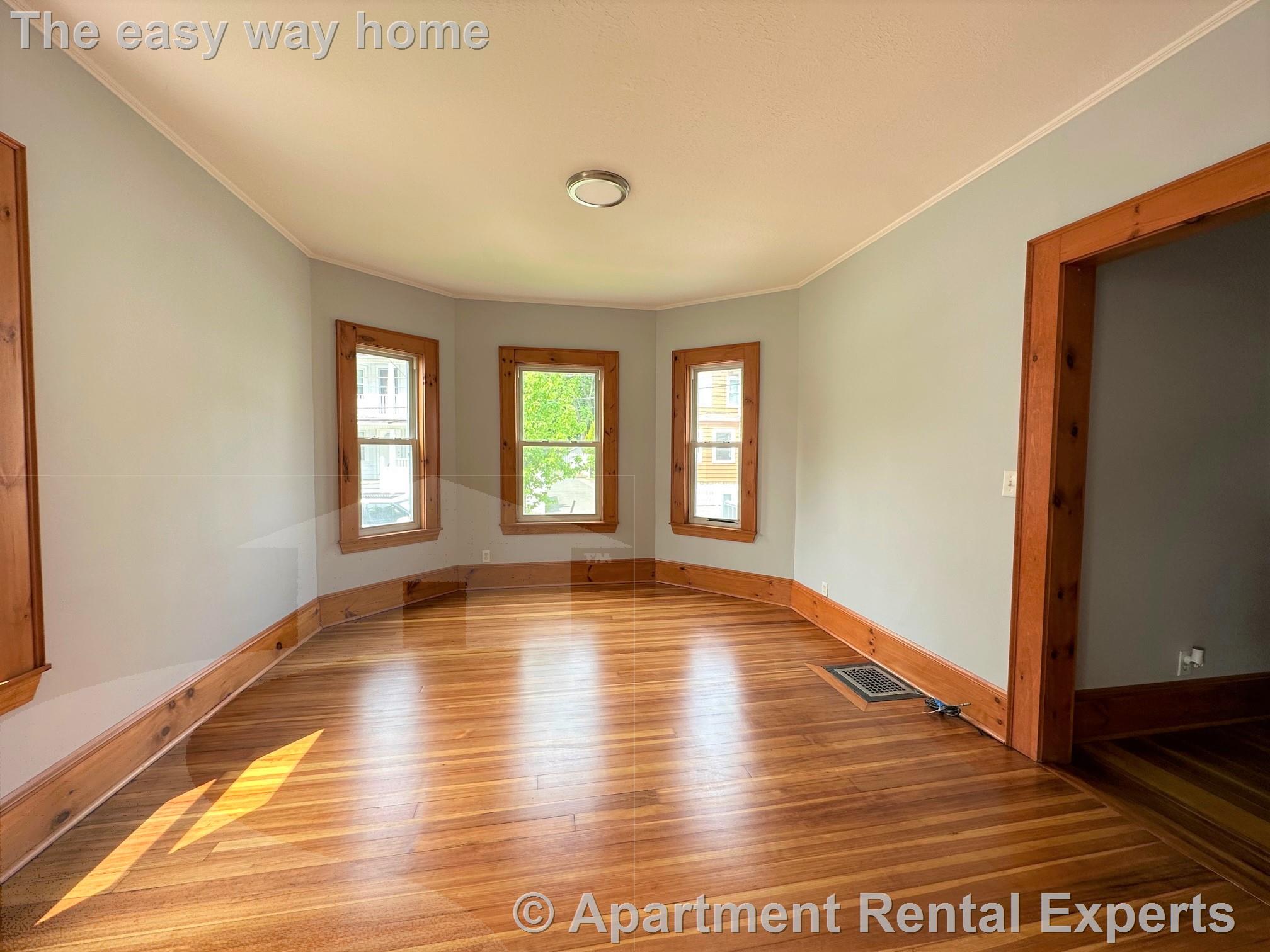 1 Lambert St, Medford Square