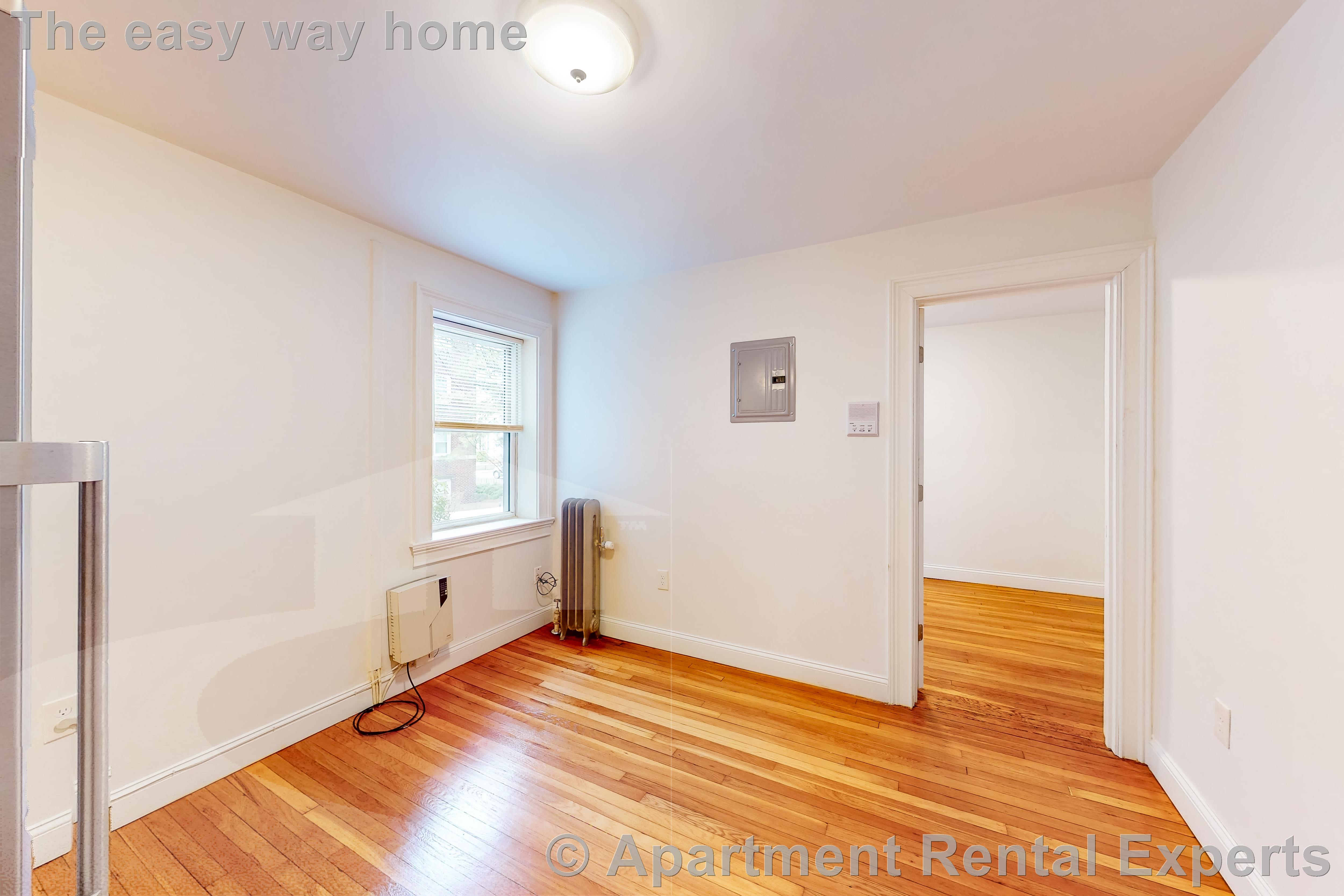 107 Summer St, Malden Center